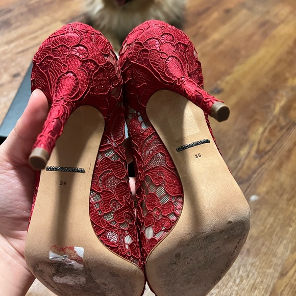 SOLD Dolce&Gabbana red lace heels - Picture 3 of 6